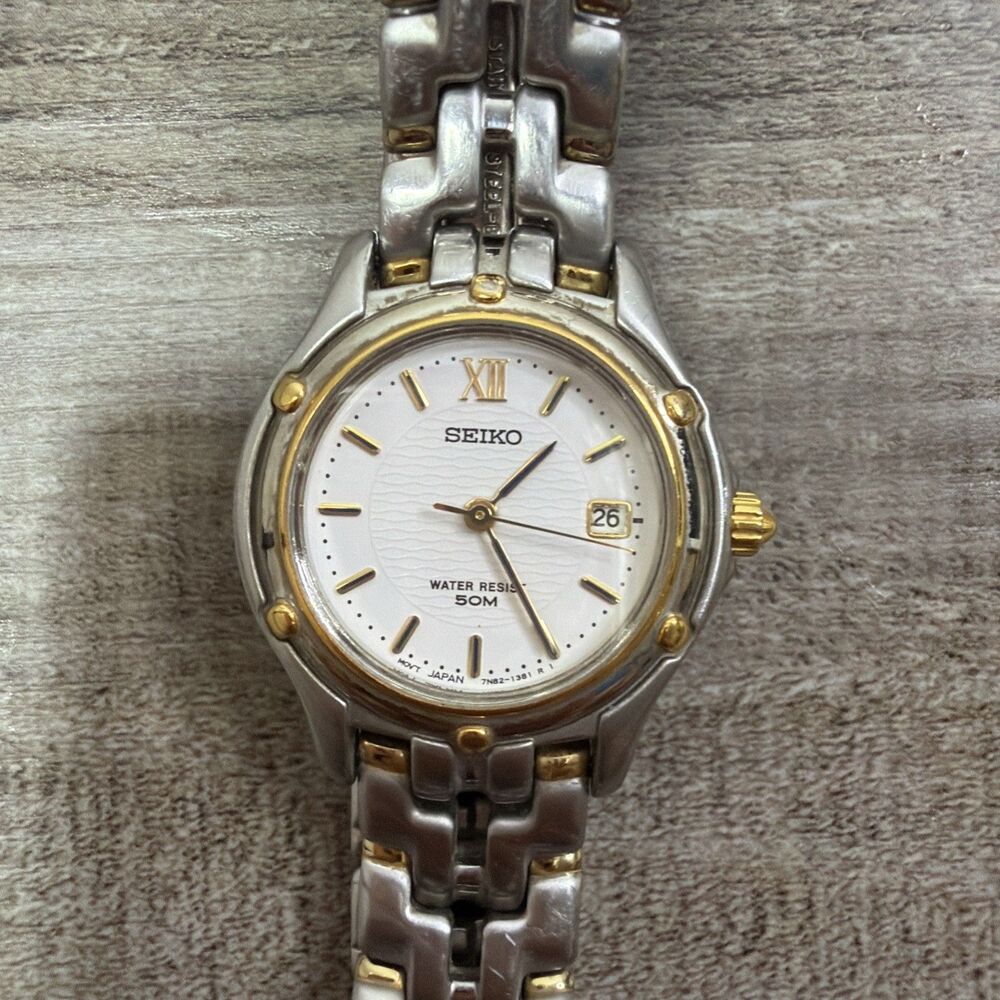Vtg Seiko Watch Women 27mm Silver Gold Two Tone Date 7N82-0599 Needs Battery